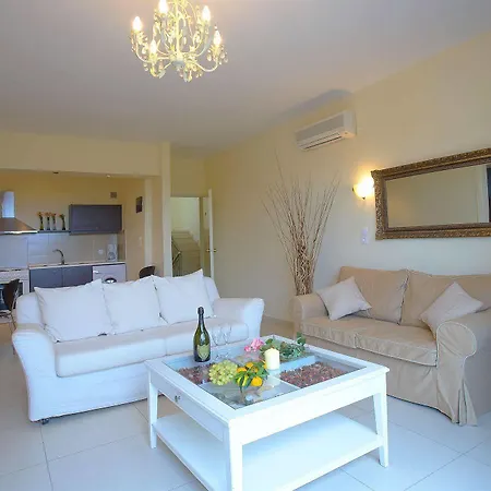 La Stella Aparthotel 4*